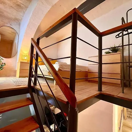 Apartment Cinema In